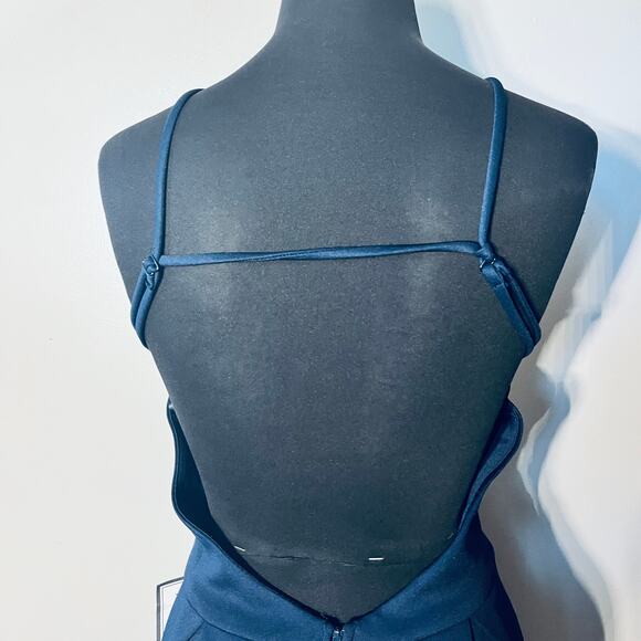 B. Darlin Dress Navy Floral Embroidered Halter Knit Fit & Flare NWT $59 13/14 - Picture 4 of 7